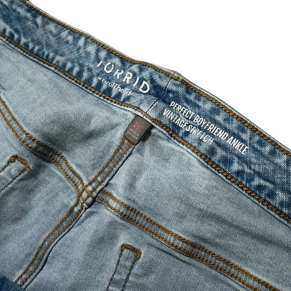 Torrid Perfect Boyfriend Ankle stretch jeans Women's 28 Tall